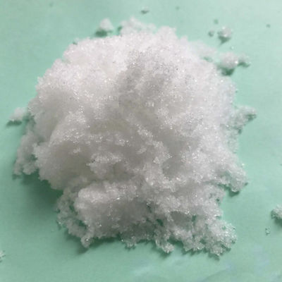Benzocaína / americaína de cristal blanco CAS 94-09-7 99% de pureza Intermedios farmacéuticos